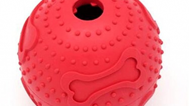 LPET Large Round Resistant to bite Rubber Chew Toys Non-toxic and Odorless food Ball Tooth Cleaning for Medium/Large Pet Dog Cat Puppy