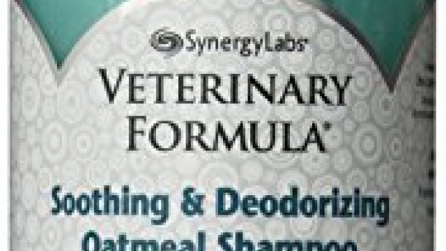 SynergyLabs Veterinary Formula Soothing and Deodorizing Oatmeal Shampoo with Baking Soda, Zinc and Aloe Vera; 17 fl. oz. Reviews