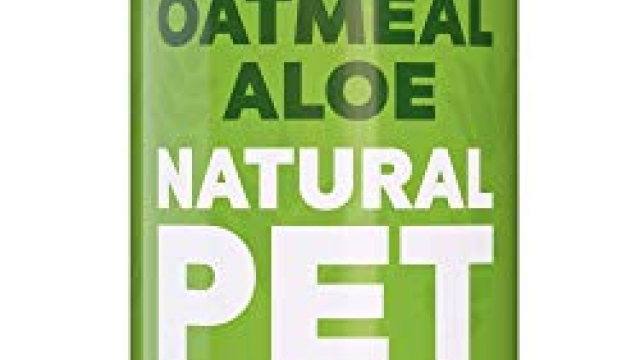 Shampoo for Dogs & Cats with Oatmeal, Aloe Vera, Chamomile, Jojoba Oil, Vitamin E – All Natural and Hypoallergenic, Helps Dry Coats & Itchy Sensitive Skin, No Parabens or Artificial Dyes, 16 oz